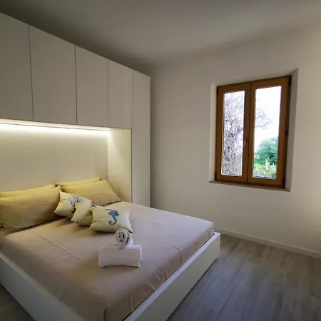 펜션 Casa Panoramica Bouganville SantʼAndrea