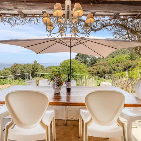 Casa Panoramica Bouganville 펜션 SantʼAndrea
