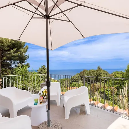 Casa Panoramica Bouganville SantʼAndrea